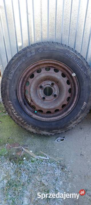 Felgi stalowe z oponami zimowymi sprzedam