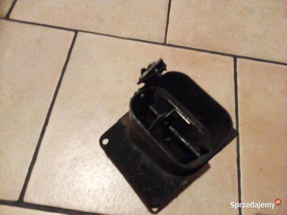 Przepustnica ogrzewaniaobudowa fiat126pFL osobowe Leszno sprzedam