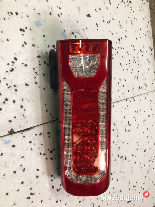 Prawa tylna lampa z alarmem oryginał A 003 544 Lampy tylne Borzechowo sprzedam