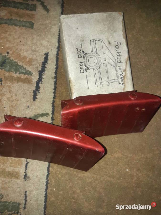 Klin blokada pod kola samochodu relikt PRL Motoryzacja Stary Sącz