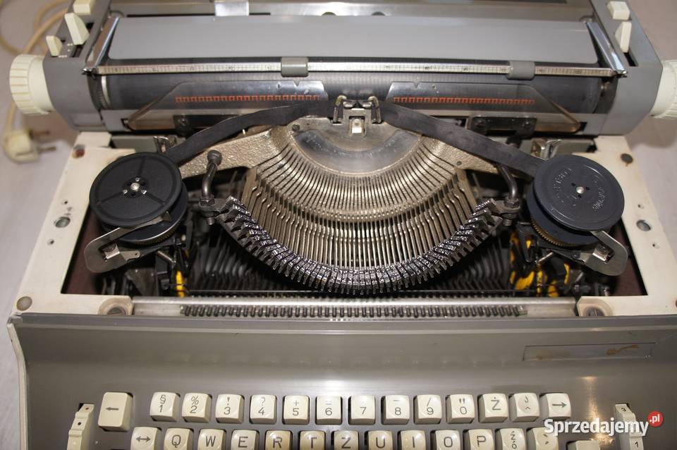 Elektryczna maszyna do pisania kolekcjonera Radom