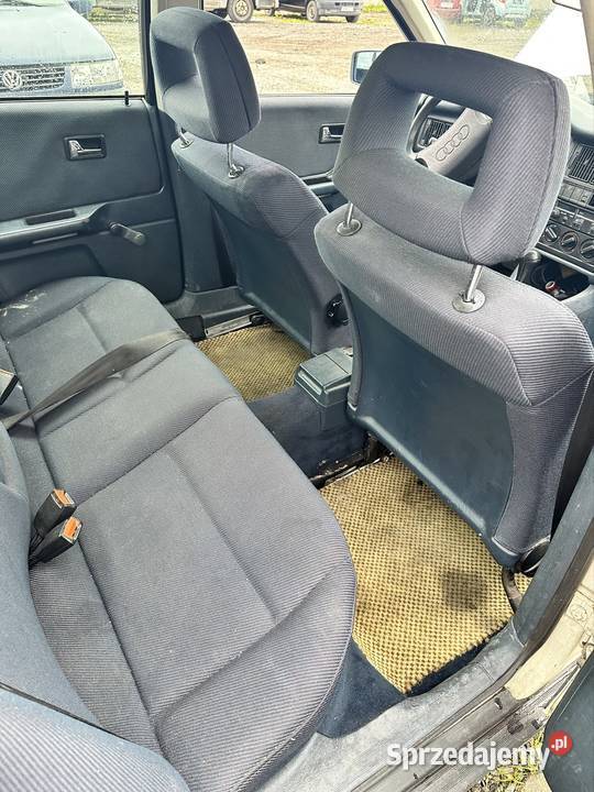 Dawca części AUDI B3 80 SEDAN 1990 R 18 75 1781cm3 Załęże