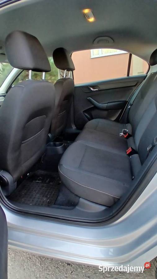 Skoda RAPID 16 TDI SEDAN z 2014r wielofunkcyjna kierownica Zambrów