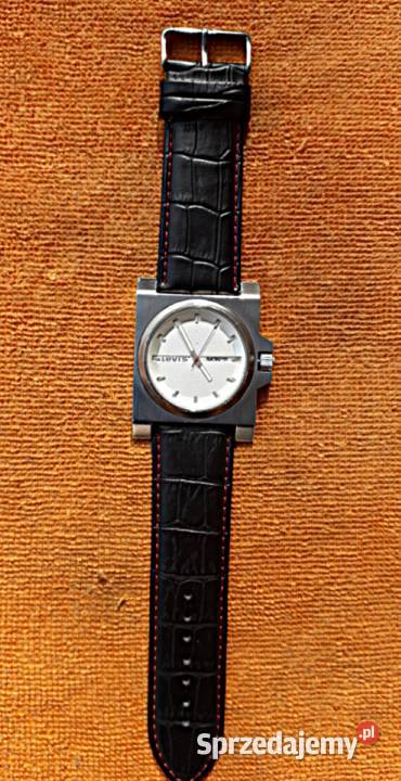 Unikatowy Zegarek Kultowej Marki Levis Strauss Poraj