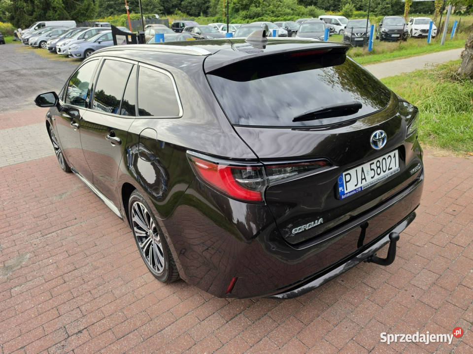 Toyota Corolla Toyota Corolla 18 benzynahybryda Cielcza
