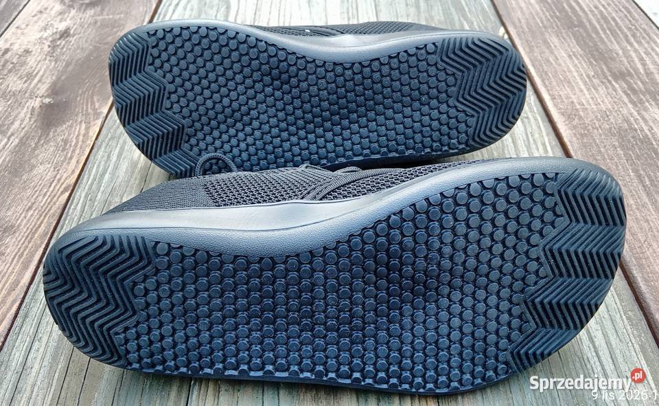 Lekkie buty sportowe 39 czarne Żabno