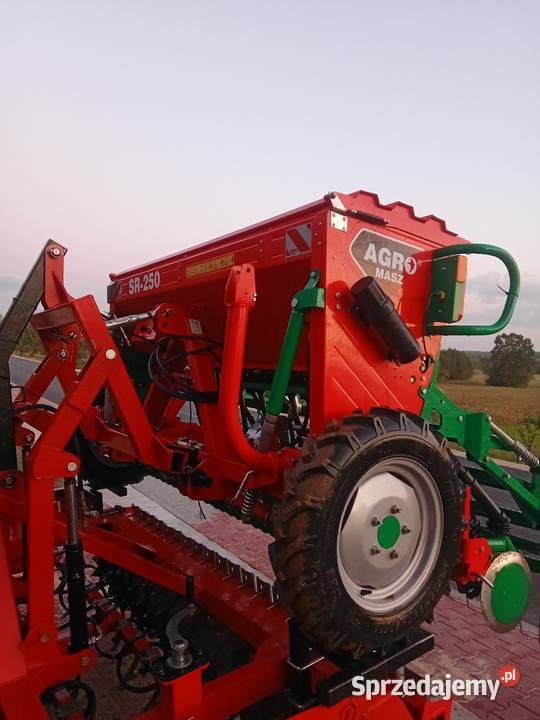 Siewnik Agromasz 25m nowy Piórków sprzedam