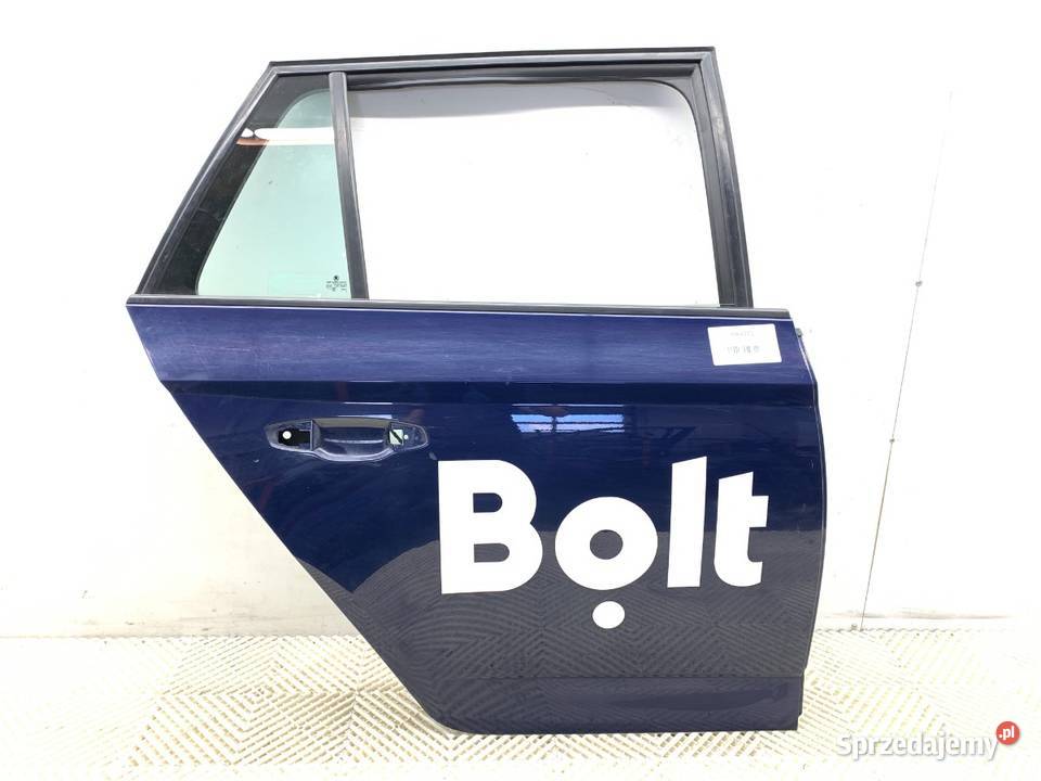 DRZWI PRAWY TYŁ SKODA FABIA III Hatchback LF5A