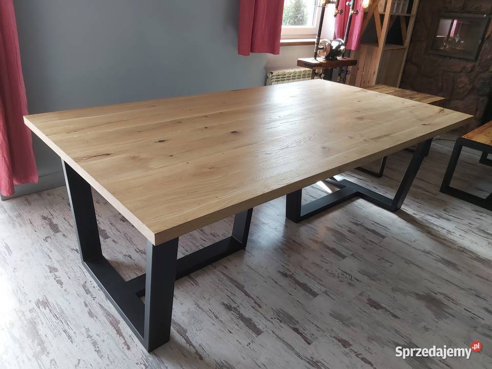 Duży stół dębowy na metalowych nogach, do salonu, jadalni.