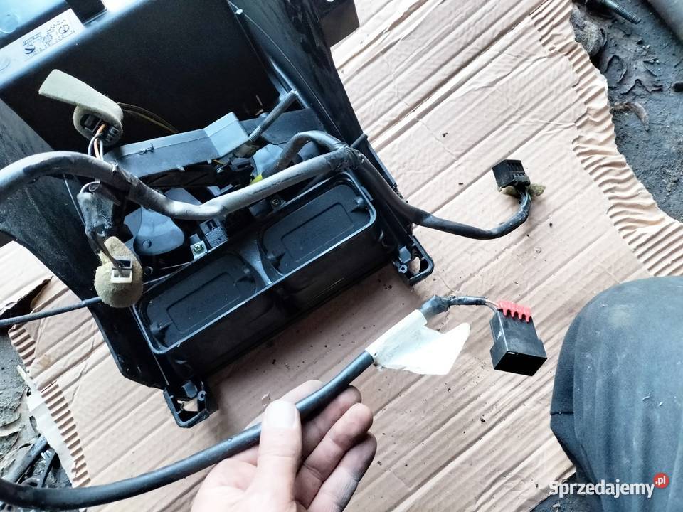 FIAT UNO konsola środkowa panel nawiewu Kamień-Kolonia