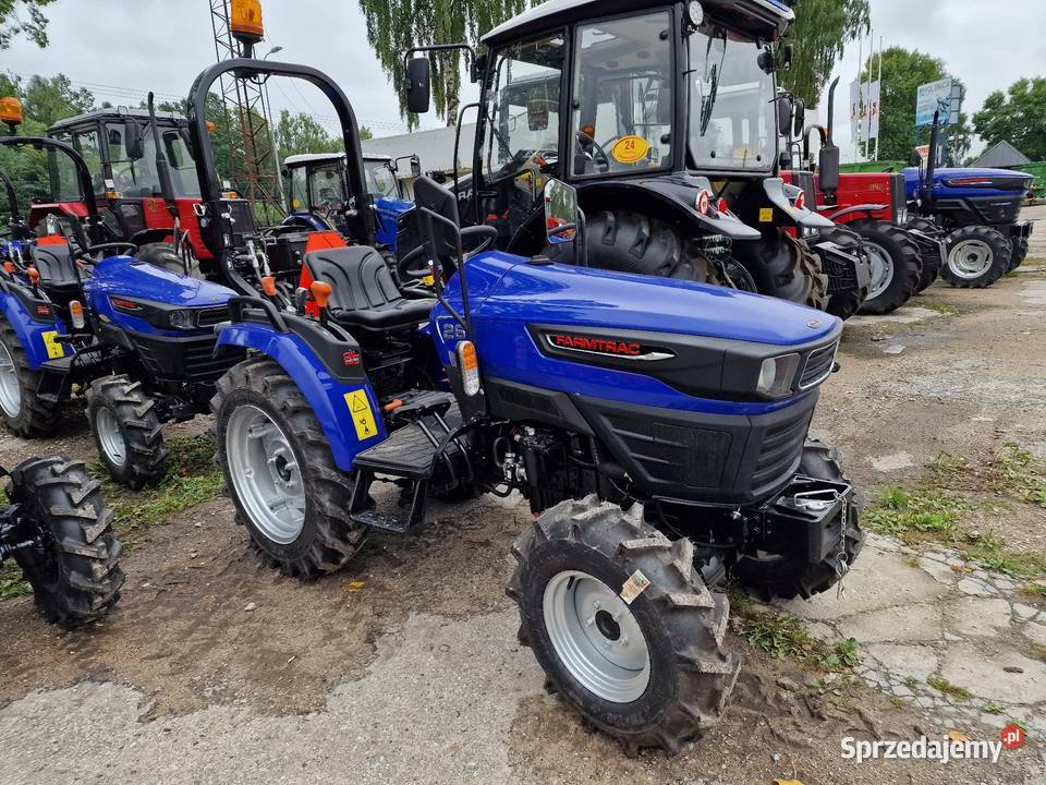 Ciągnik ogrodniczy kompaktowy FARMTRAC FT 26 Napęd 4x4 świętokrzyskie Kielce