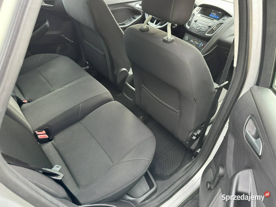 Ford Focus liftingu niski przebieg tempomat srebrny pomorskie Wejherowo