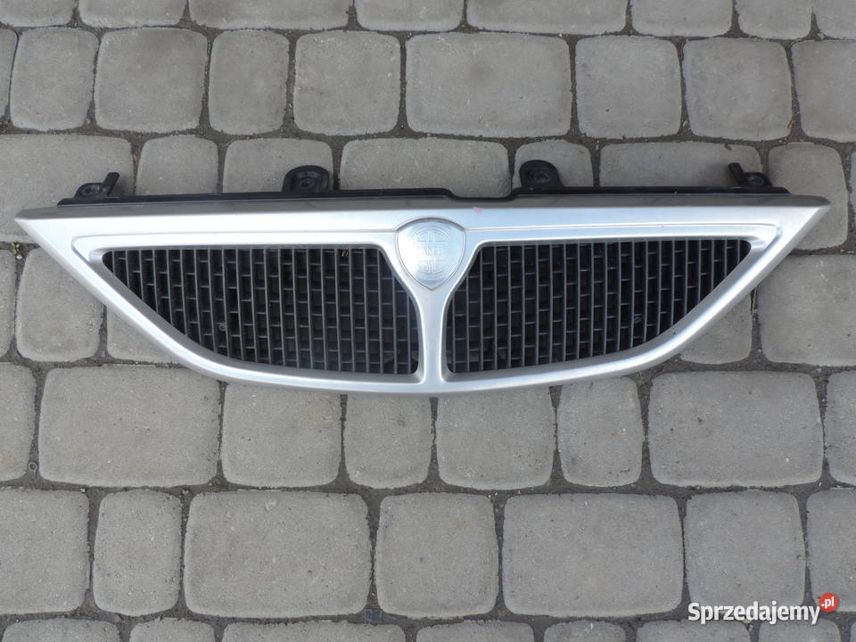 LANCIA YPSILON Y ATRAPA GRILL KOLOR 647 Rok produkcji 1998 Nowy Sącz sprzedam