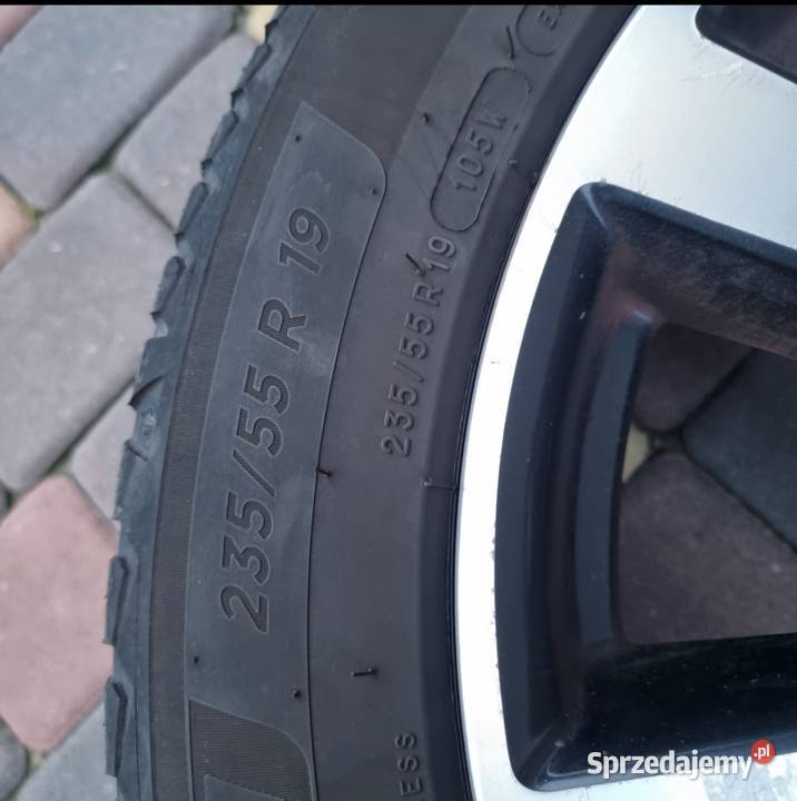 Alufelgi 19 cal z oponami zimowymi i Michelin Trzebiatów