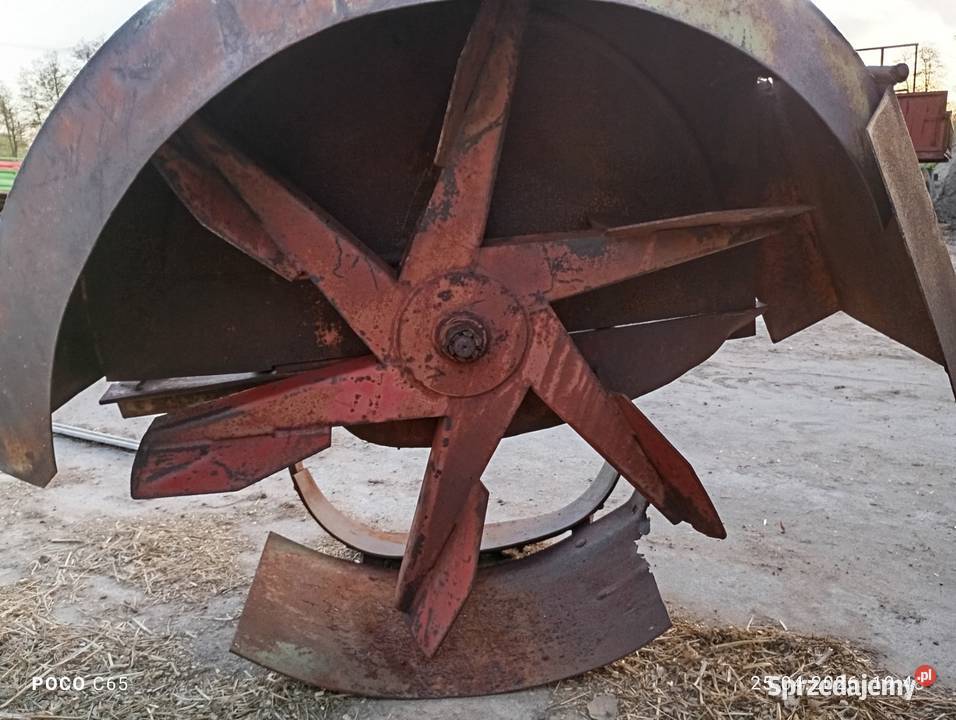 Obsypnik pryzm i kopcy WULKAN