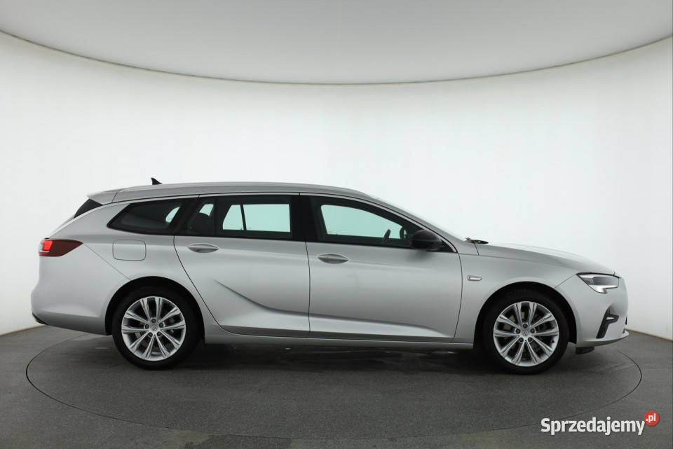 Opel Insignia 20 CDTI tempomat