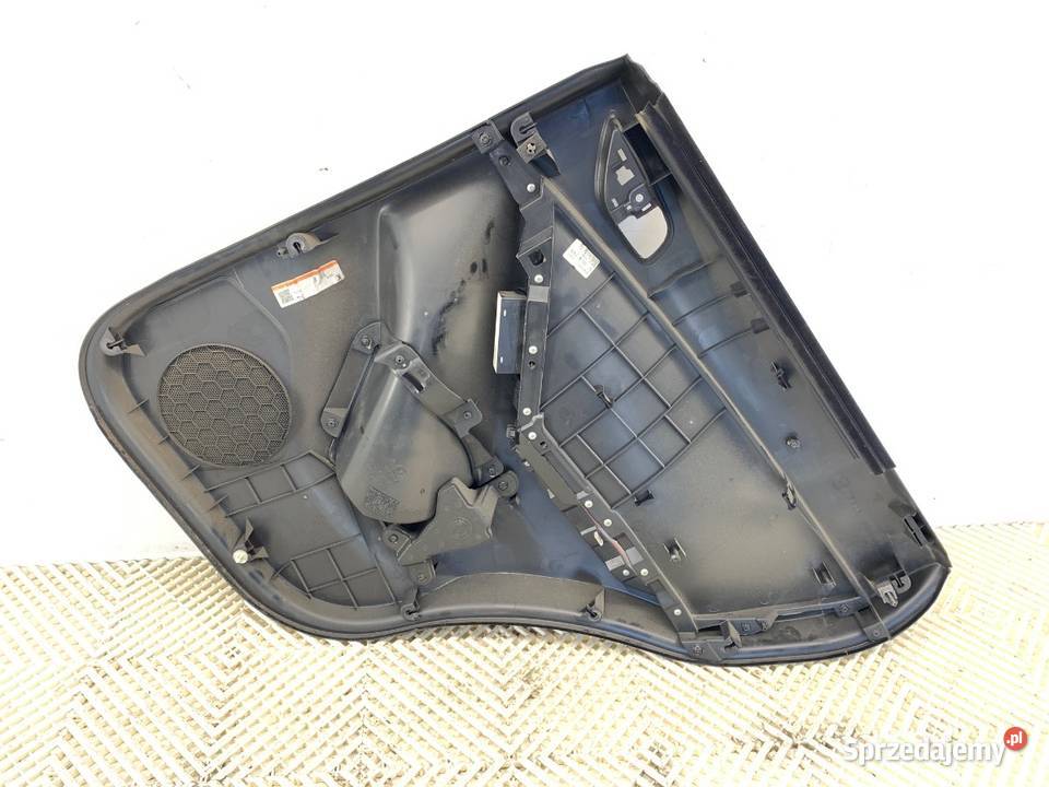 BOCZEK DRZWI LEWY TYŁ MAZDA CX5 SUV 1117 Tapicerki samochodowe sprzedam