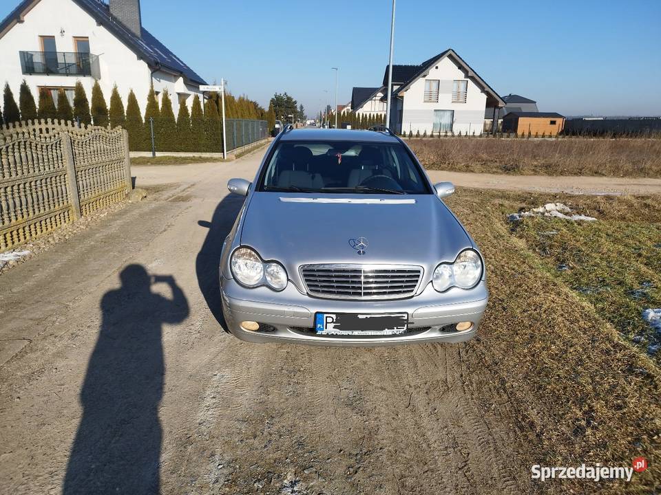 ładny Mercedes c klasa w203 20 benzyna gaz 2002 Jarocin