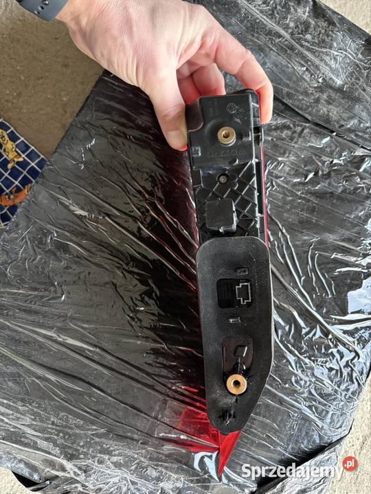 XC60 II Lampa w klapę