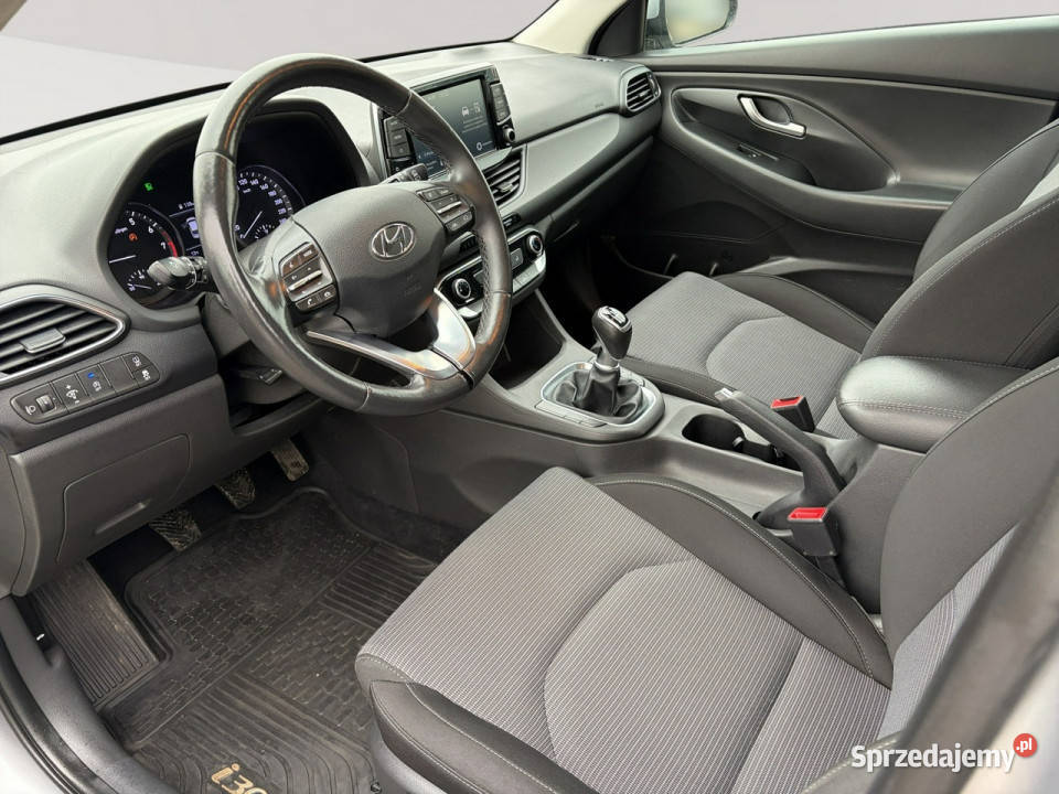Hyundai i30 WD5754V10 TGDI Modern Bluetooth Pępowo
