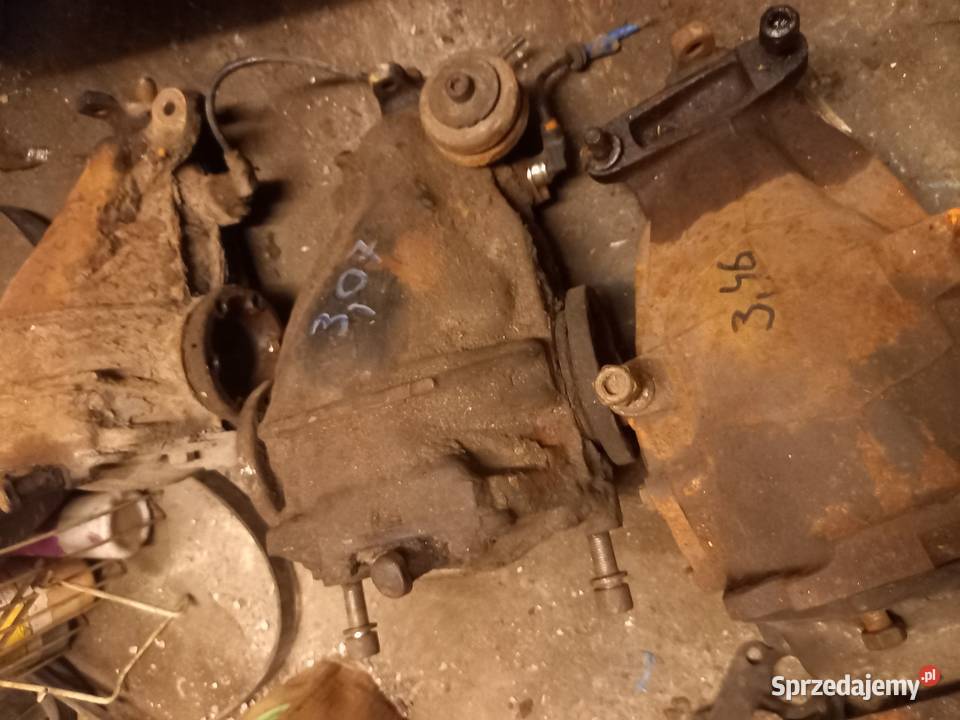 Tylny most mercedes 116 123 124 126 201 202 203 Rok produkcji 2000 Łódź