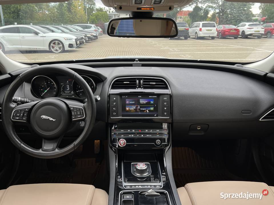 Jaguar XE 2017 4/5 mazowieckie Warszawa