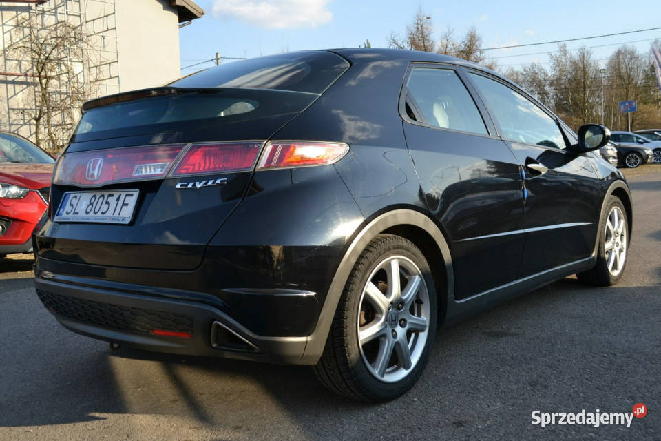 Honda Civic ZarejestrowanyClimatronic 18 140 światła przeciwmgielne Częstochowa