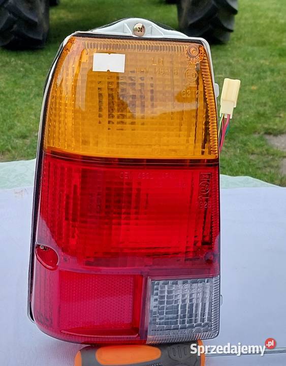 LAMPA TYŁ TYLNA SUBARU GL WAGON 19801982 OEW1462 dolnośląskie Mielęcin sprzedam