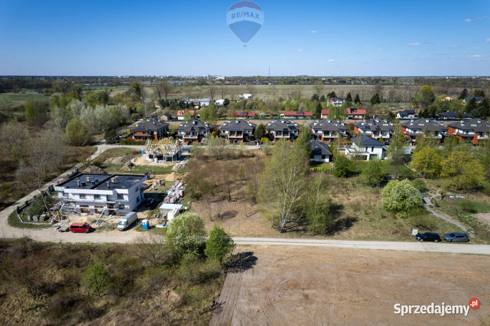 DZIAŁKA W REGUŁACH 1268 M2 W PIĘKNEJ OKOLICY sprzedam