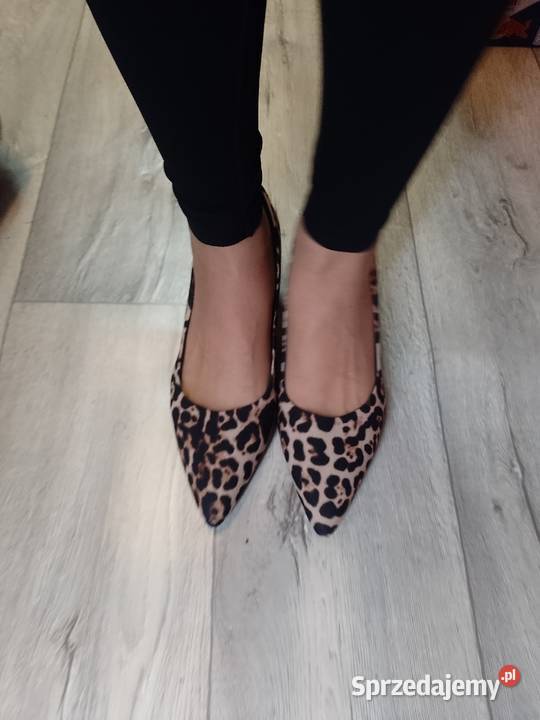 42bpc Bonprix Panterkowe czółenka wieczorowe Kraków