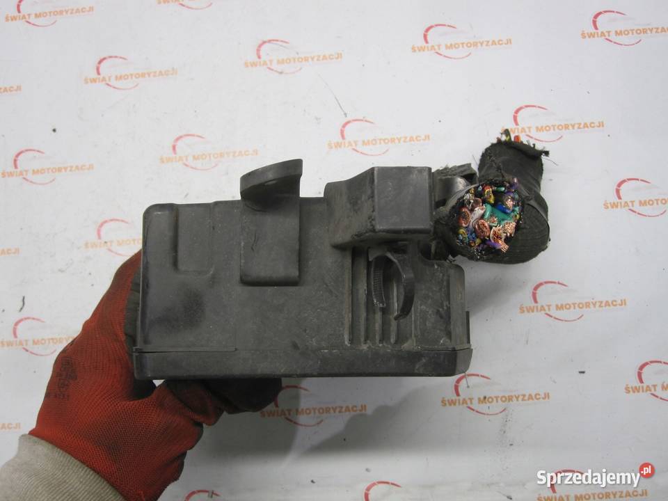 NISSAN JUKE I F15 13r skrzynka bezpieczników osobowe Kielce sprzedam