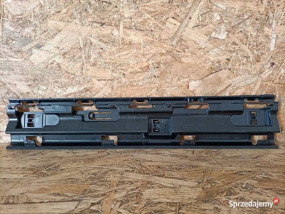 BMW F48 F48N ŚLIZG MOCOWANIE PROGU LEWY ŚRODKOWA Pleszew