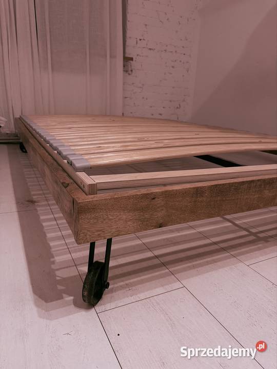 Łóżko w stylu loft sprzedam