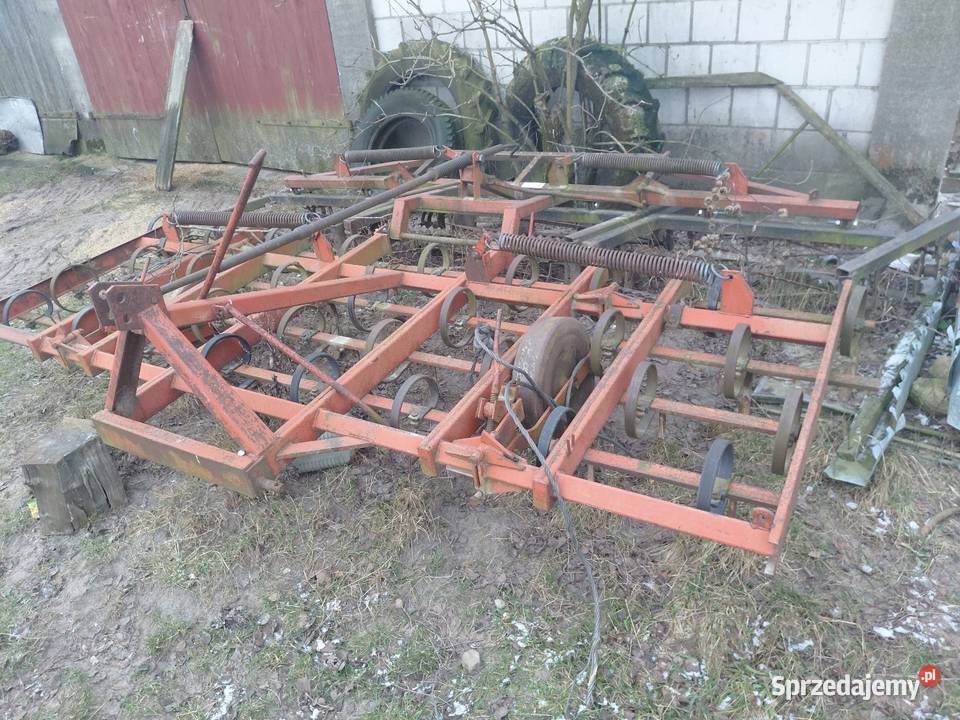 Kultywator na podwojnym walku nieuszkodzony Kultywatory Maszyny rolnicze Zabłocie-Kolonia