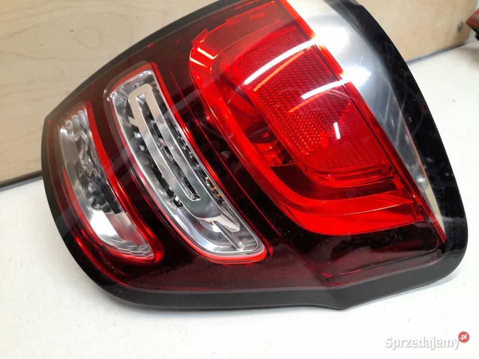 LAMPA TYLNA PRAWA CITROEN C3 II LIFT 9803928480 osobowe