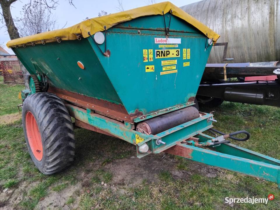 Rozrzutnik obornika 35t jednoosiowy transport Rozrzutniki obornika Bełchatów