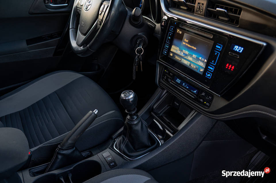 Toyota Auris 16 D4D Premium Biała Podlaska