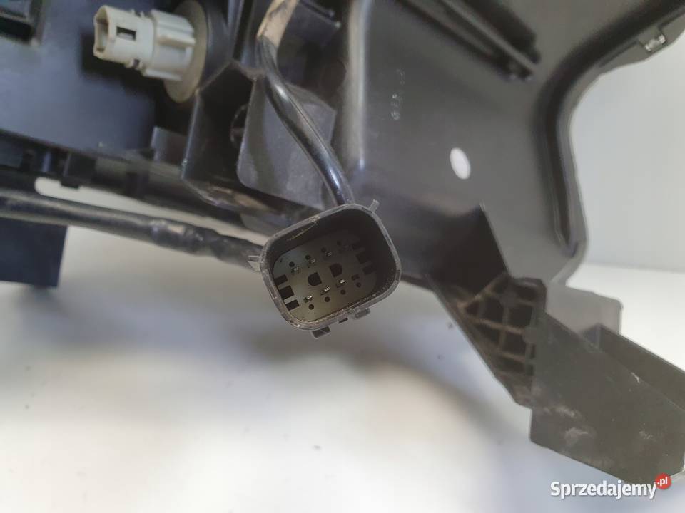 LAMPA LEWA Ford Ranger V 5 LIFT 1519r PRZEDNIA osobowe lubelskie Chełm