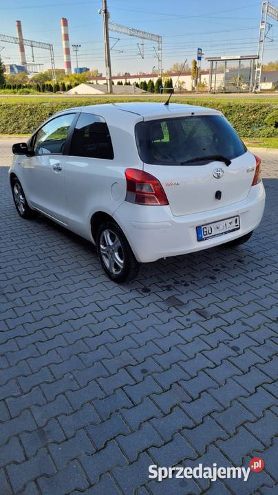 Toyota Yaris 133 VVTI 992011 R106 sprowadzony