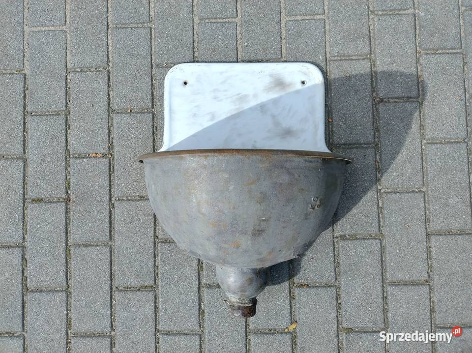 Stara umywalka żeliwna ogrodowa PRL loft