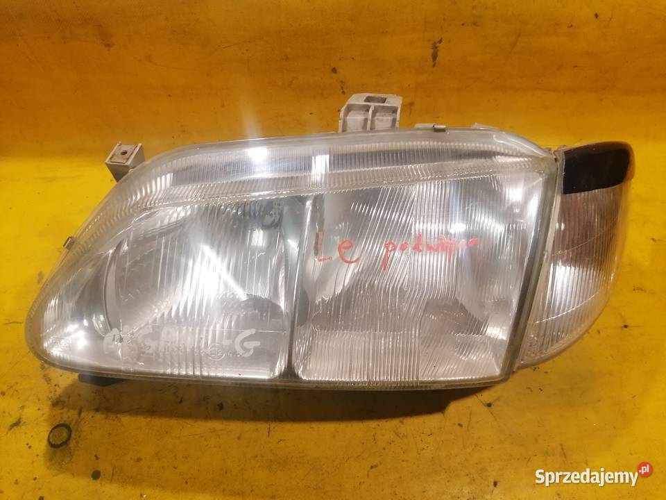 lampa przód lewa 7700831464 z kierunkiem Renault Lampy przednie Piotrków Trybunalski
