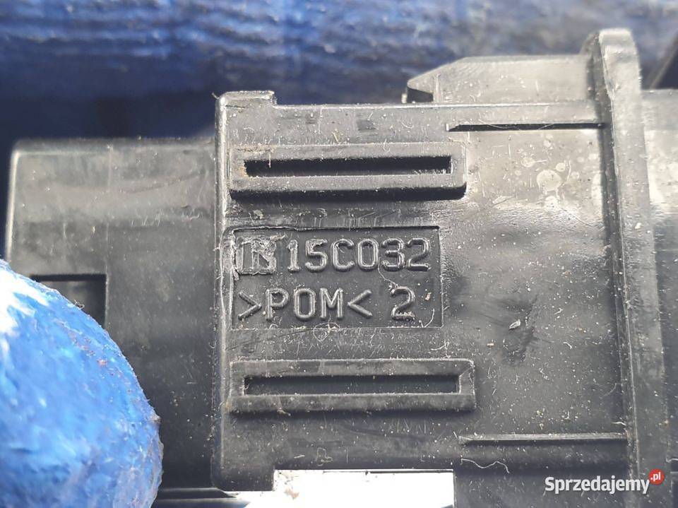 PRZYCISK TOYOTA AURIS 0315C032 osobowe