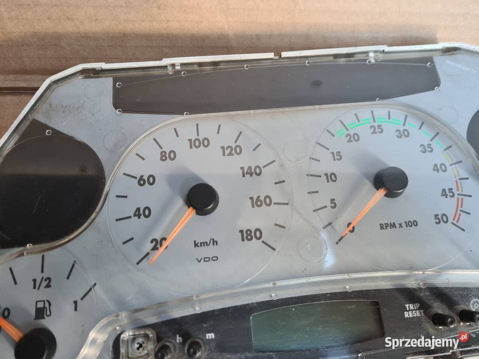 IVECO DAILY 3 9906 licznik zegary Legnica