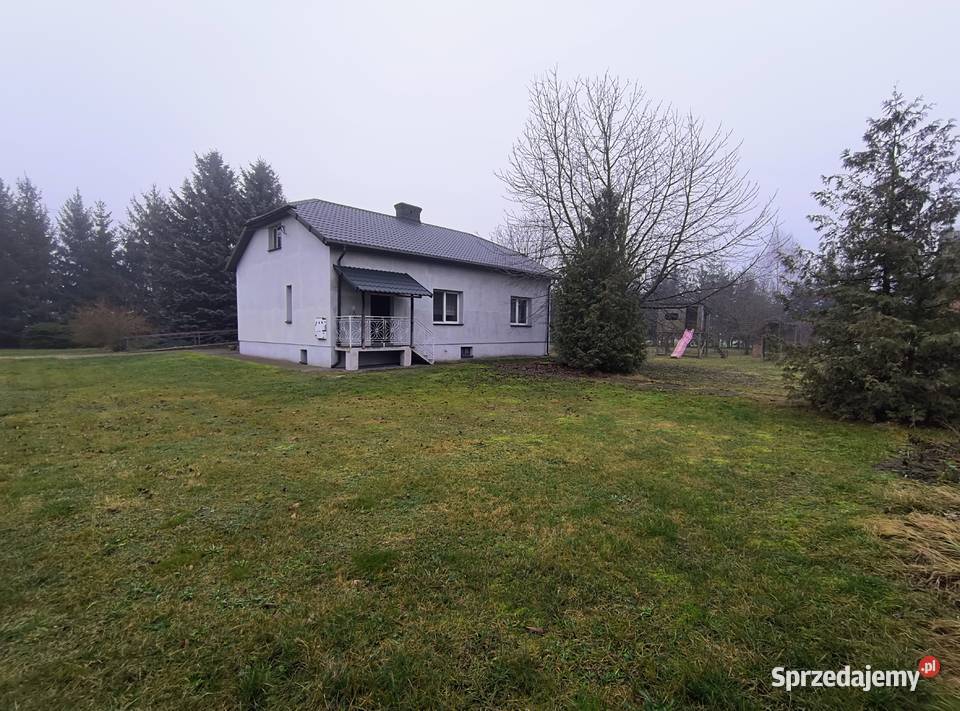 Dom z dużą działką i zabudowaniami gospodarczymi lubelskie