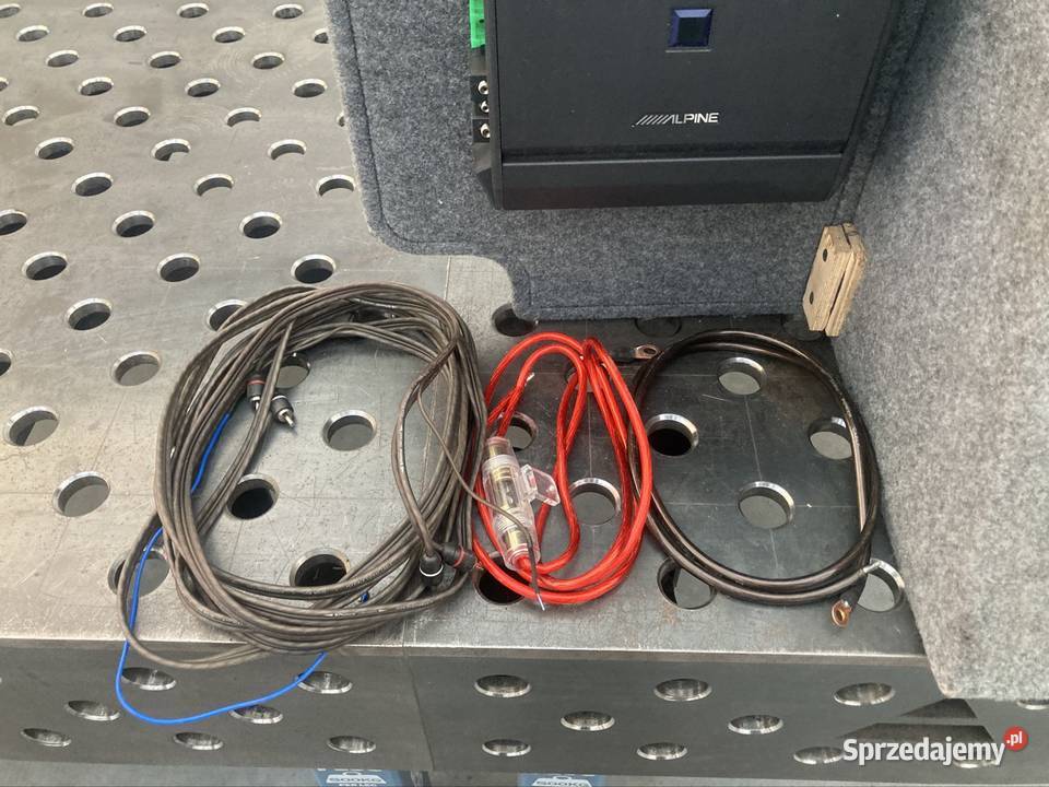 Skrzynia basowa BMW e46 Wzmacniacze Poraj