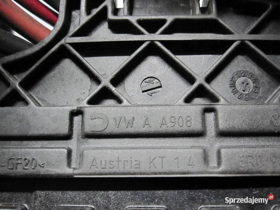 SKODA FABIA II LIFT 11r skrzynka bezpieczników osobowe
