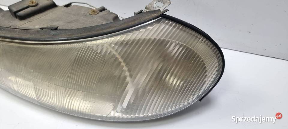 LAMPA PRAWA PRZÓD FORD MONDEO MK2 0301098205 Lipno sprzedam