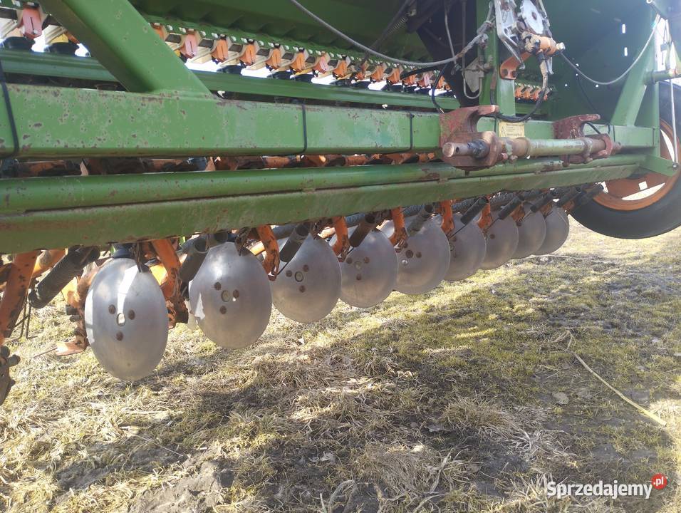 Siewnik talerzowy Amazone D8 łódzkie Wola Pomianowa