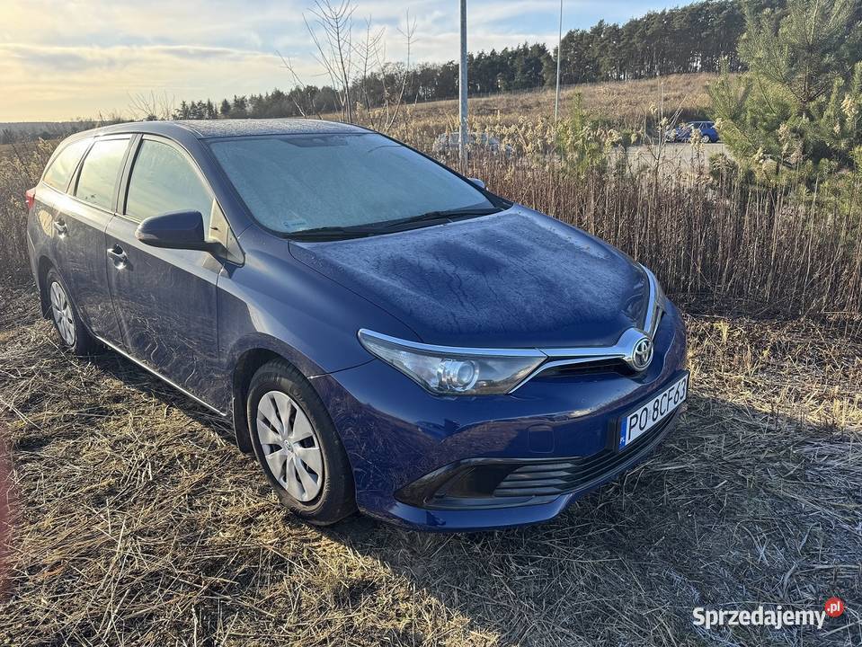 Toyota Auris kombi 16 benz LPG Janikowo