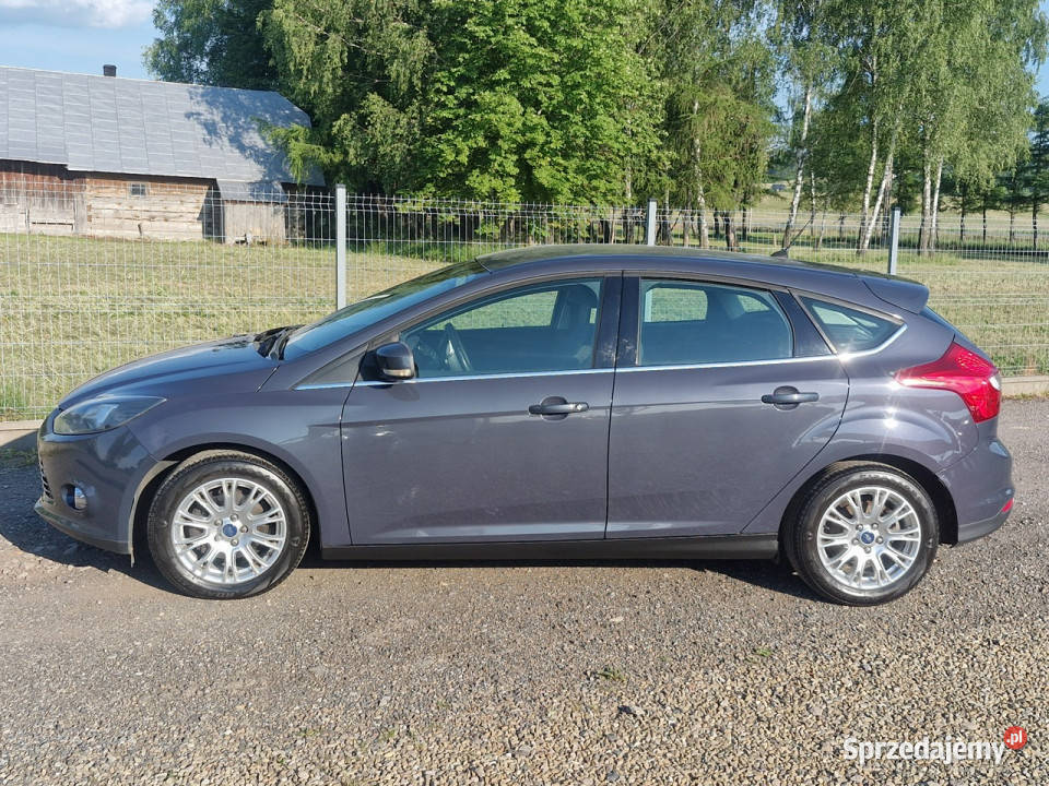 Ford Focus 16 benz 125 stary silnik TITANIUM klimatyzacja Focus sprzedam